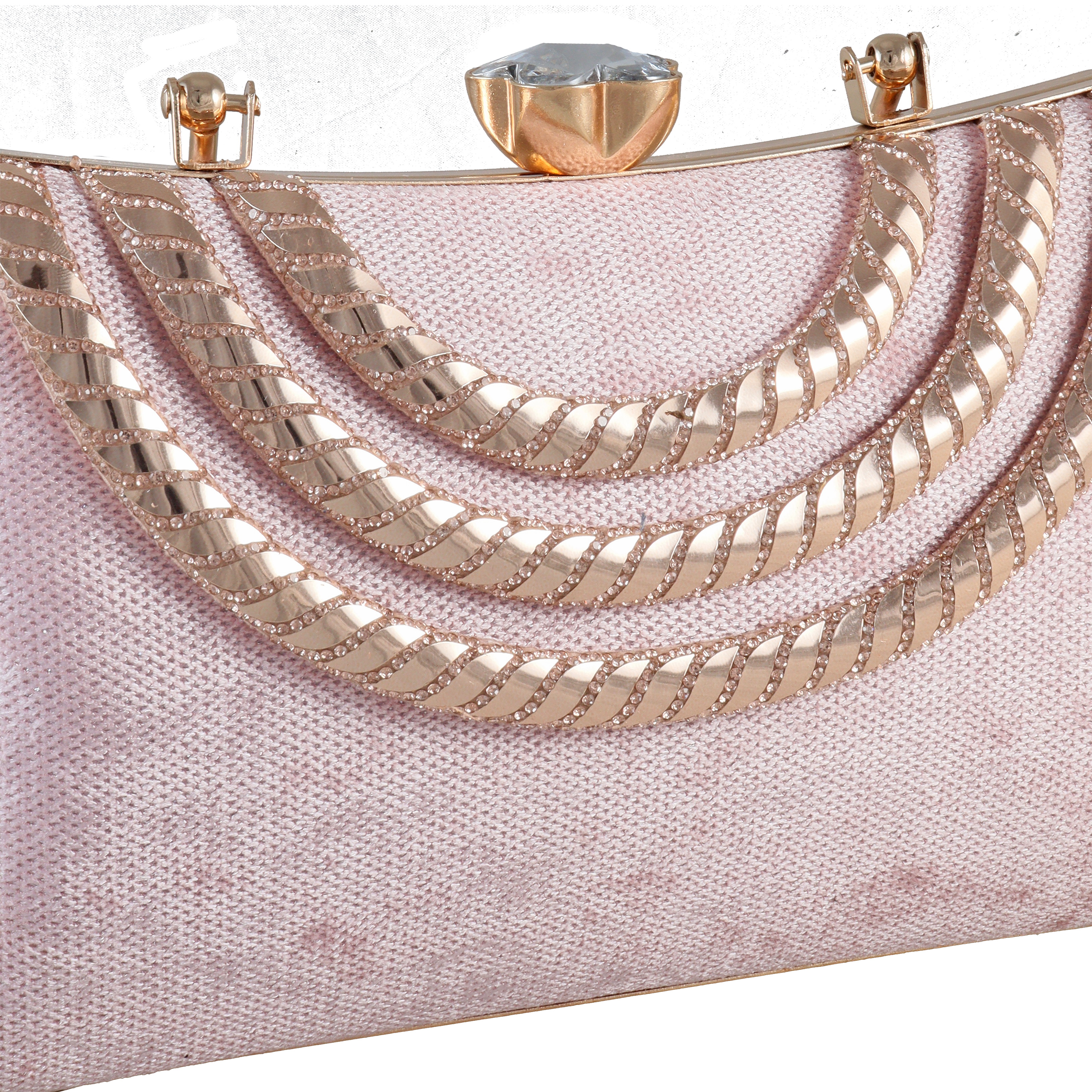 The Ultimate Statement Accessory: The Aurora Chain Clutch. 🌟