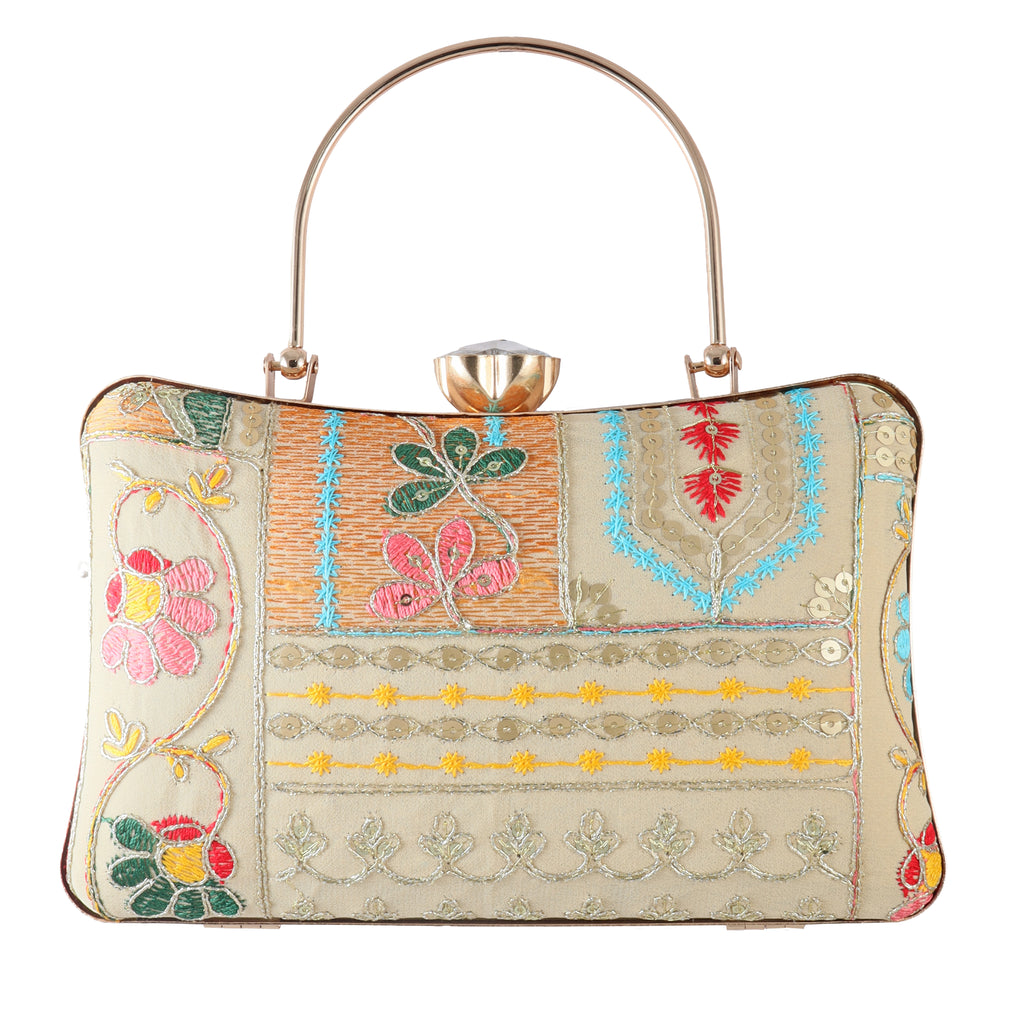 Butterfly Mini Crossbody – Chic Compact Box Bag with Signature Gold Chain